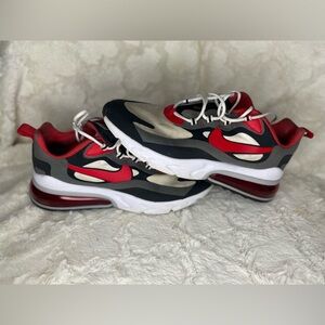 Nike Air Max 270 (GS)  Running Shoes size 9.5
